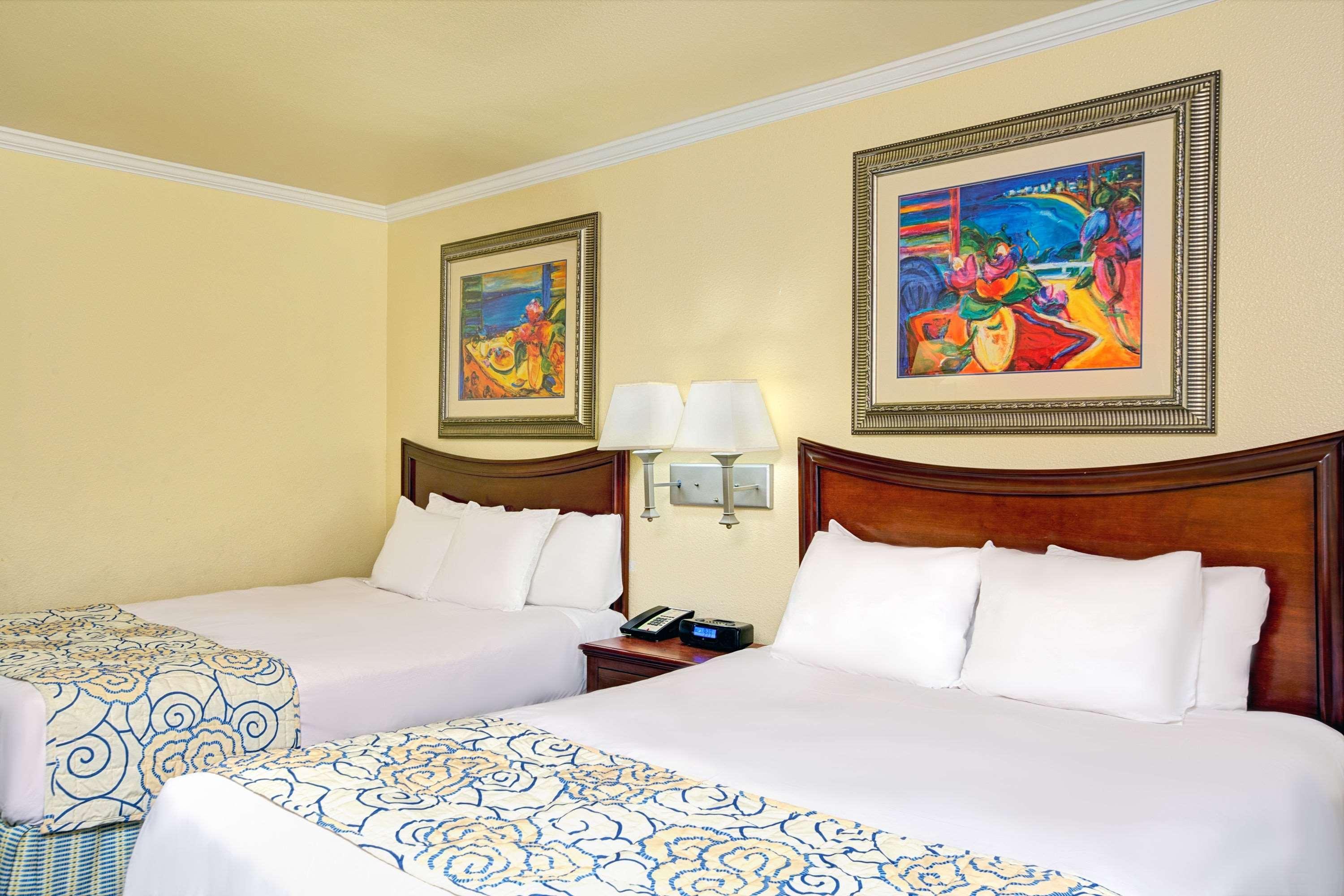 Super 8 By Wyndham Boardwalk Santa Cruz