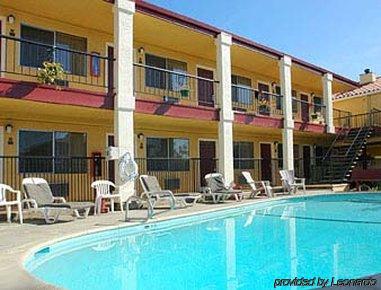 Super 8 By Wyndham Boardwalk 2*