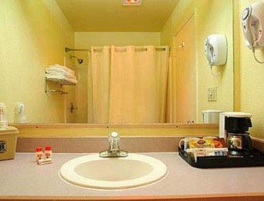 Hotel Super 8 By Wyndham Boardwalk 2*
