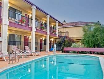Super 8 By Wyndham Boardwalk Hotel 2*