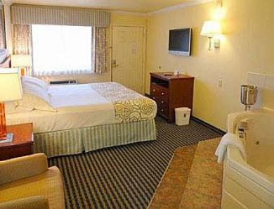Super 8 By Wyndham Boardwalk Hotel 2*